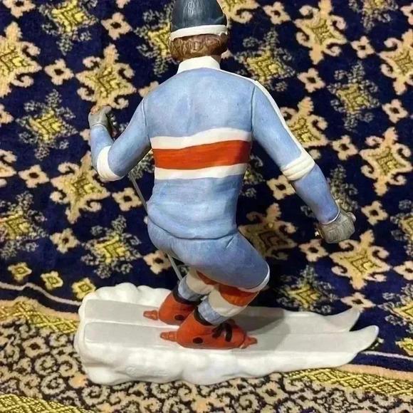 Rare 1983 Andrea Sadek the skier Figurine. 8.5 inches tall. Missing one pole - Picture 6 of 10